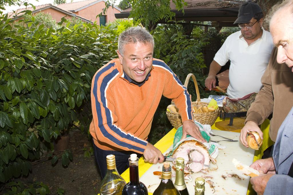 הוילה רוזיניאנו מריטימו Il Giogo Agriturismo מראה חיצוני תמונה